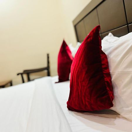 Hotel Hc Grand Нью-Делі Екстер'єр фото