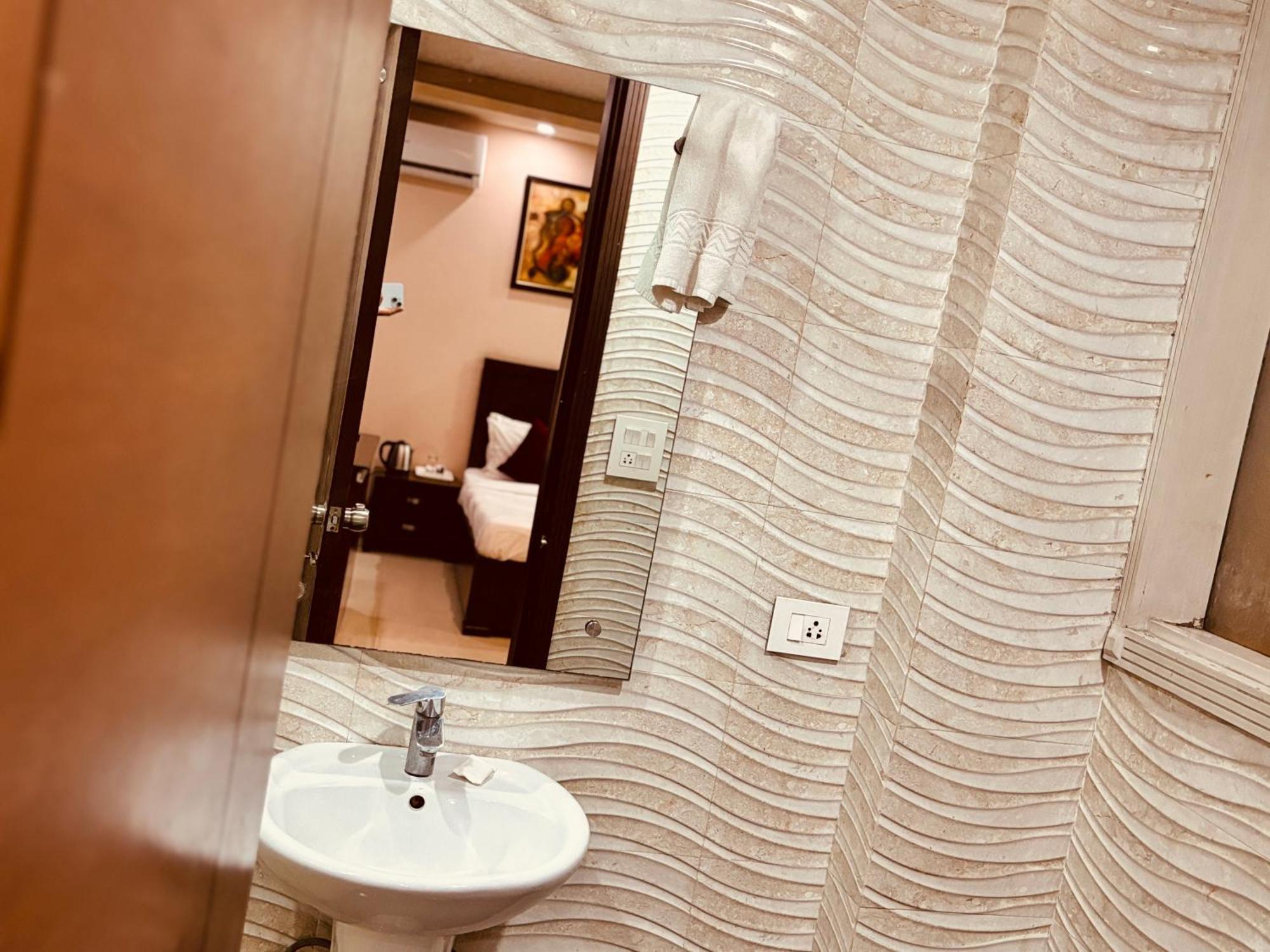 Hotel Hc Grand Нью-Делі Екстер'єр фото